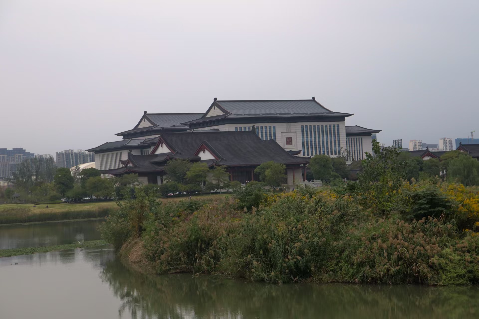 主图的远景